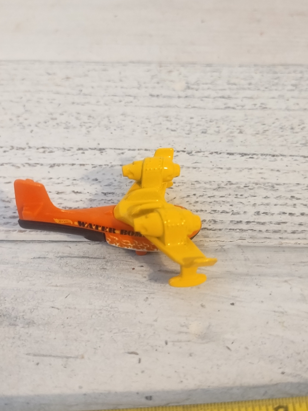 Hot Wheels HW Water Bomber Kids Model Diecast Toy Car Plane Sky Show 1:64